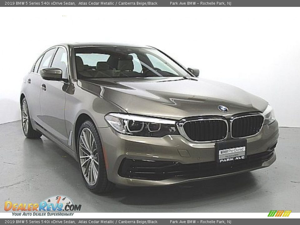 2019 BMW 5 Series 540i xDrive Sedan Atlas Cedar Metallic / Canberra Beige/Black Photo #5