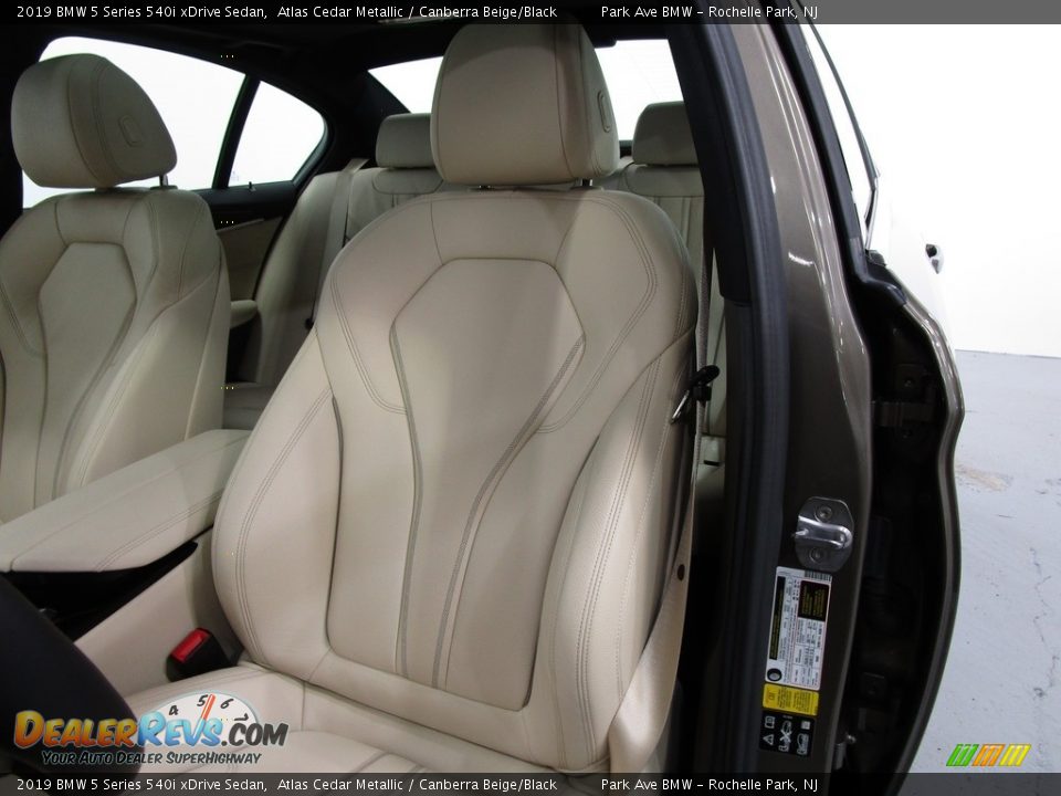 2019 BMW 5 Series 540i xDrive Sedan Atlas Cedar Metallic / Canberra Beige/Black Photo #8