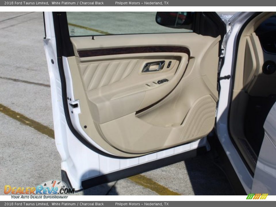 2018 Ford Taurus Limited White Platinum / Charcoal Black Photo #10
