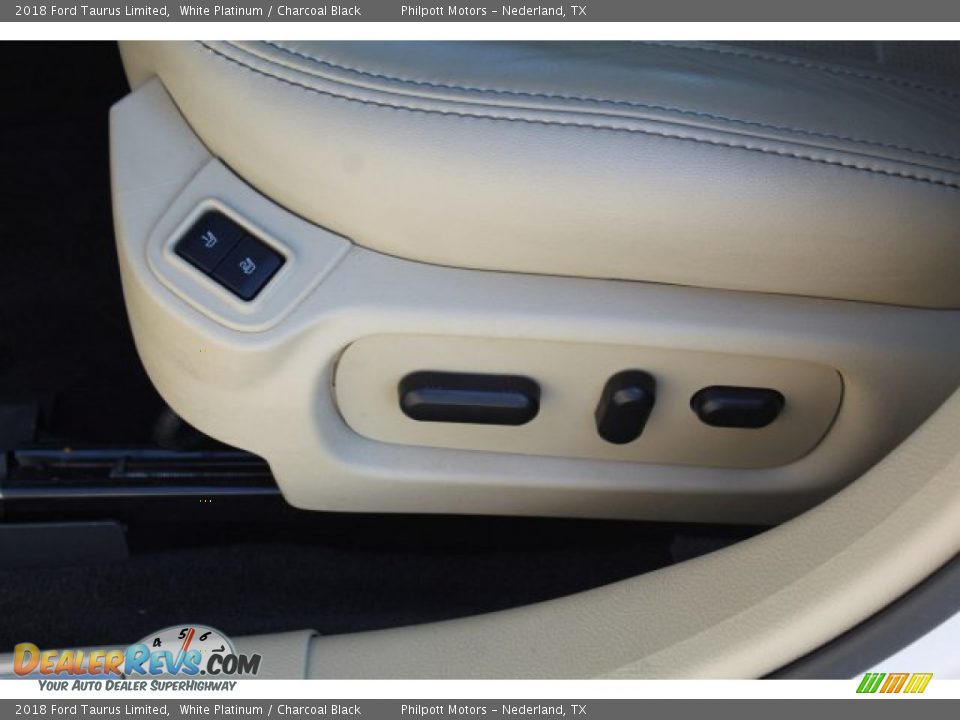 2018 Ford Taurus Limited White Platinum / Charcoal Black Photo #12