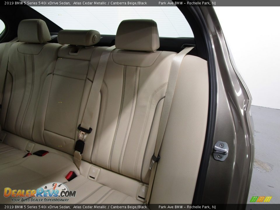 2019 BMW 5 Series 540i xDrive Sedan Atlas Cedar Metallic / Canberra Beige/Black Photo #11