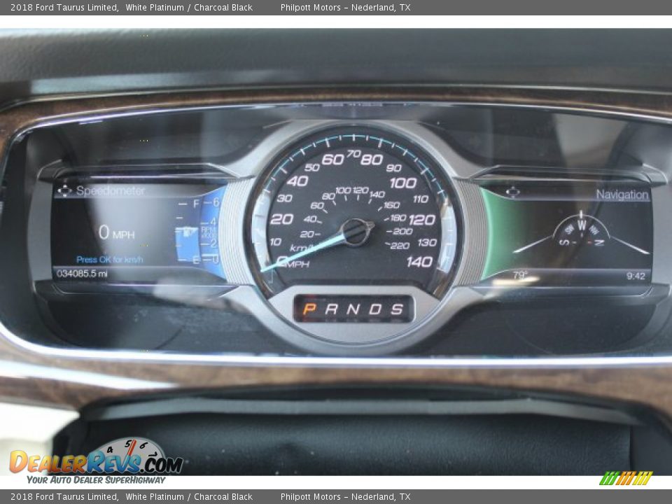 2018 Ford Taurus Limited White Platinum / Charcoal Black Photo #15