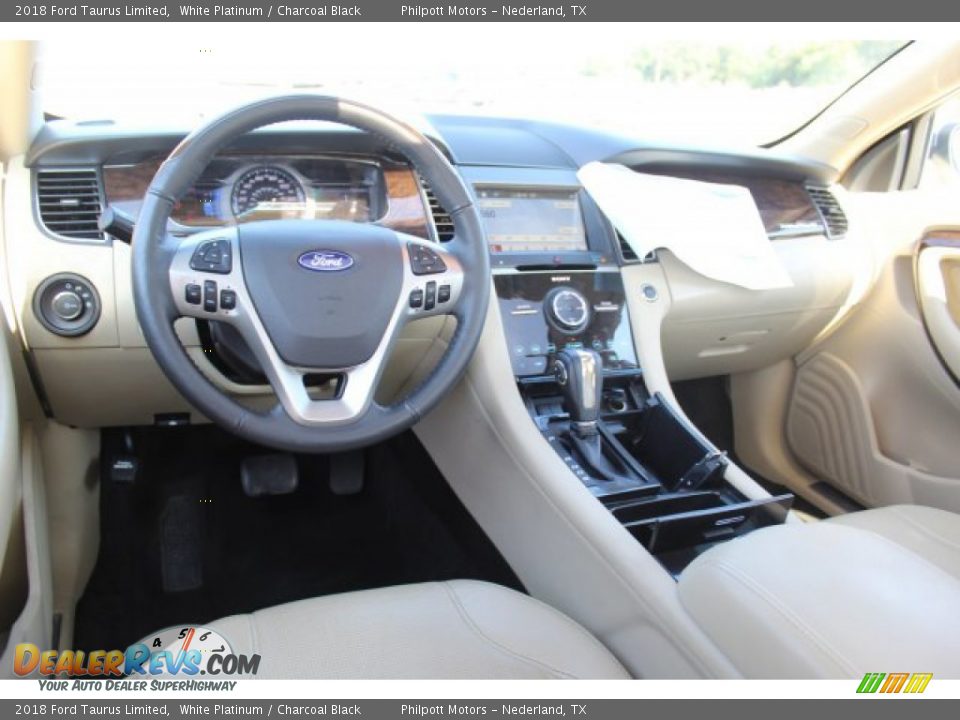 2018 Ford Taurus Limited White Platinum / Charcoal Black Photo #25