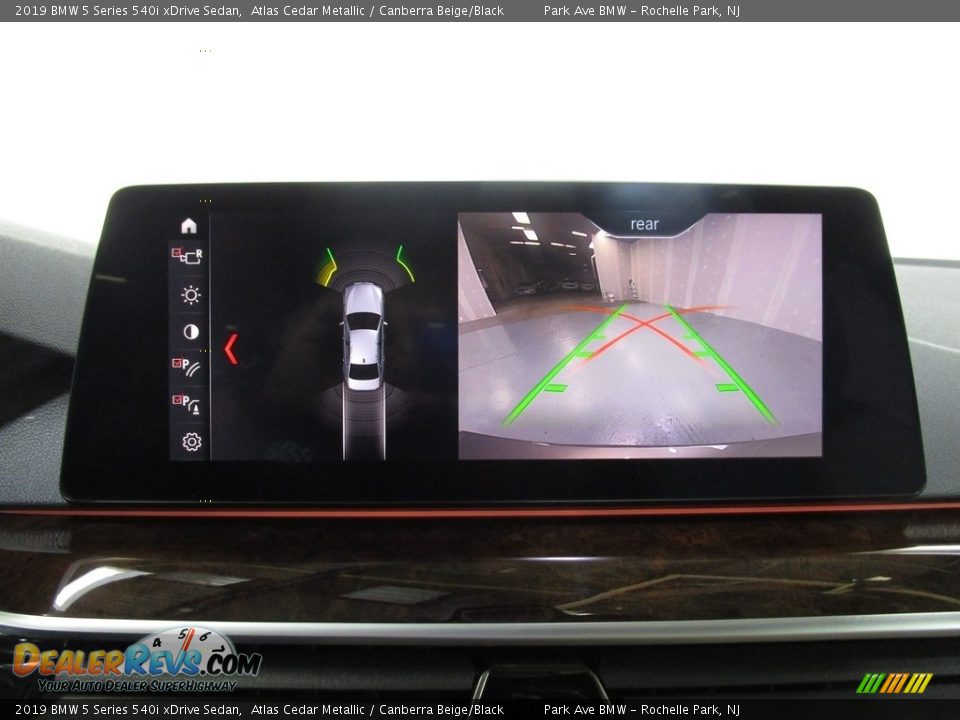 2019 BMW 5 Series 540i xDrive Sedan Atlas Cedar Metallic / Canberra Beige/Black Photo #26