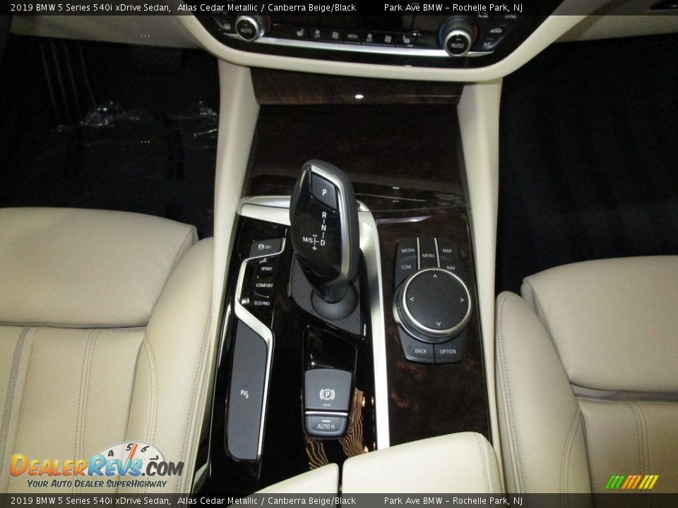 2019 BMW 5 Series 540i xDrive Sedan Atlas Cedar Metallic / Canberra Beige/Black Photo #28