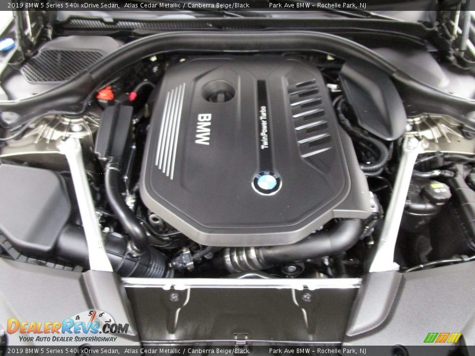 2019 BMW 5 Series 540i xDrive Sedan Atlas Cedar Metallic / Canberra Beige/Black Photo #30