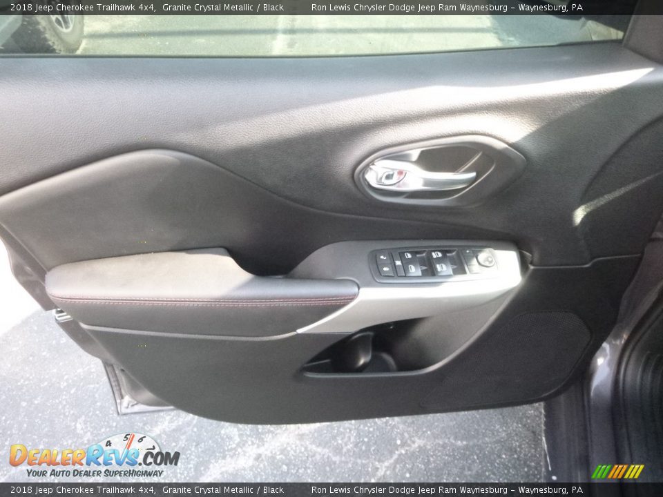 2018 Jeep Cherokee Trailhawk 4x4 Granite Crystal Metallic / Black Photo #13