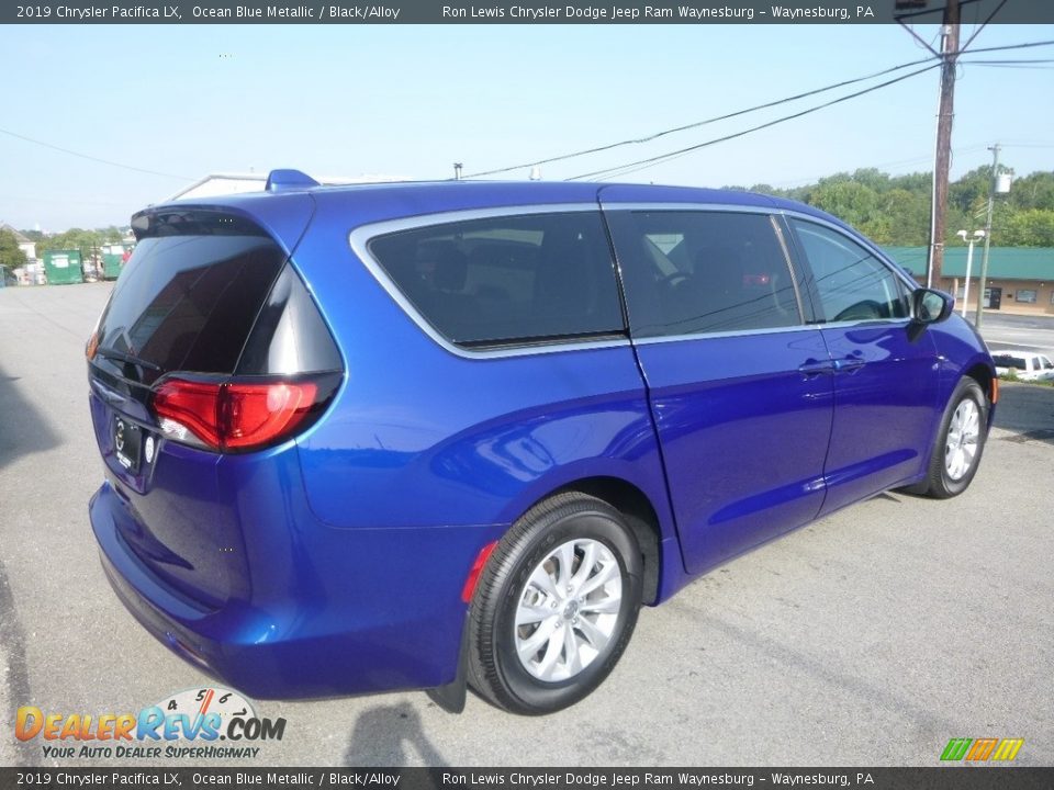 2019 Chrysler Pacifica LX Ocean Blue Metallic / Black/Alloy Photo #5