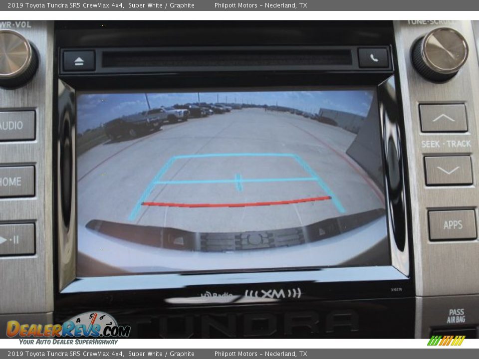 2019 Toyota Tundra SR5 CrewMax 4x4 Super White / Graphite Photo #17