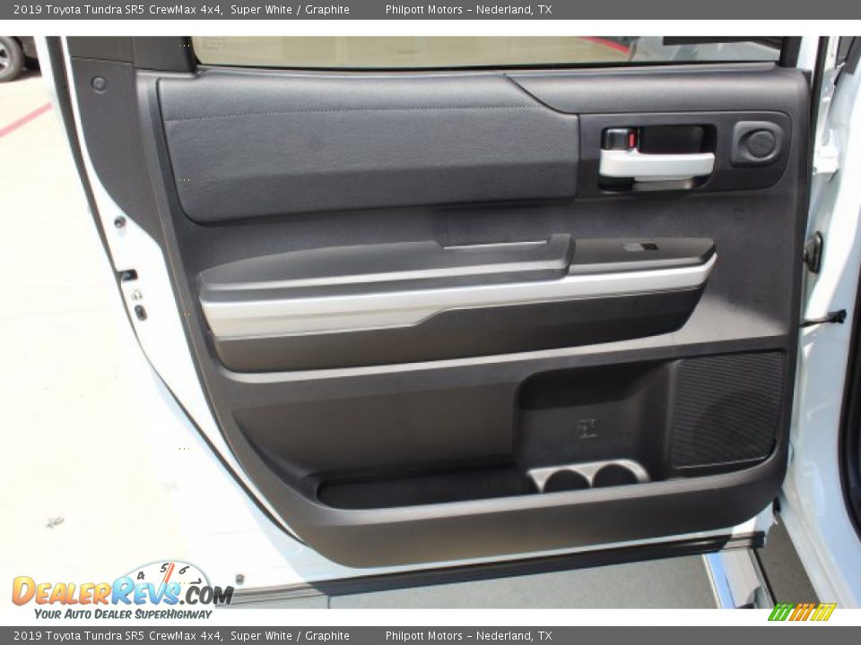 2019 Toyota Tundra SR5 CrewMax 4x4 Super White / Graphite Photo #18