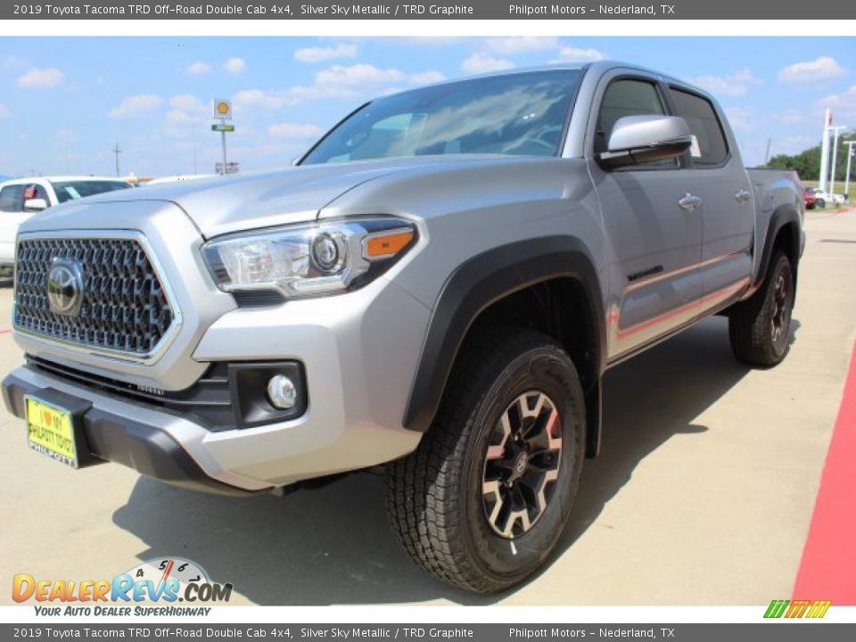 2019 Toyota Tacoma TRD Off-Road Double Cab 4x4 Silver Sky Metallic / TRD Graphite Photo #4
