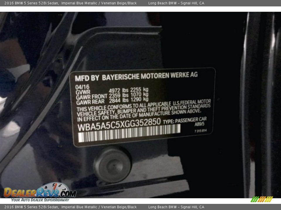 2016 BMW 5 Series 528i Sedan Imperial Blue Metallic / Venetian Beige/Black Photo #19