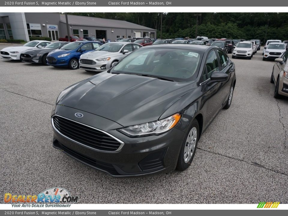 Front 3/4 View of 2020 Ford Fusion S Photo #2