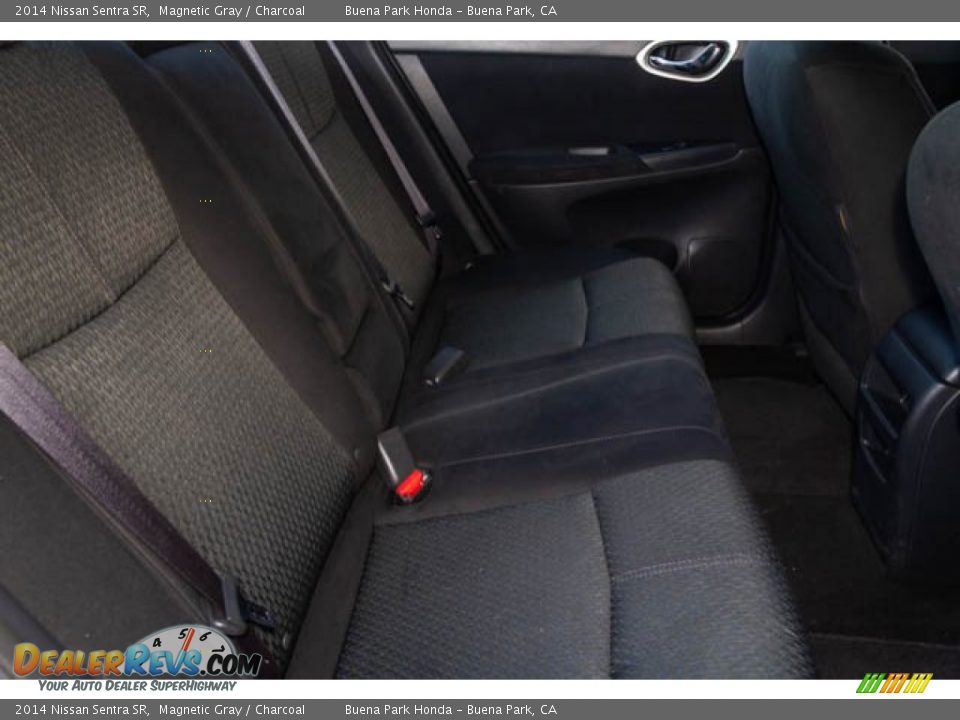 2014 Nissan Sentra SR Magnetic Gray / Charcoal Photo #16