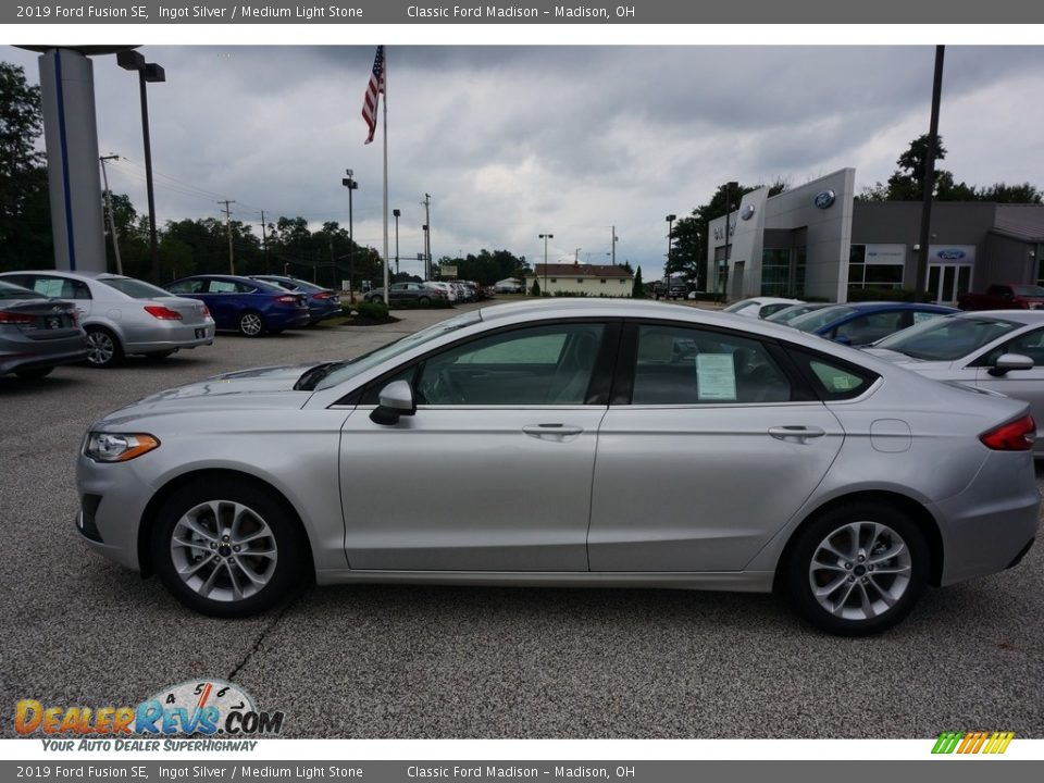 2019 Ford Fusion SE Ingot Silver / Medium Light Stone Photo #3