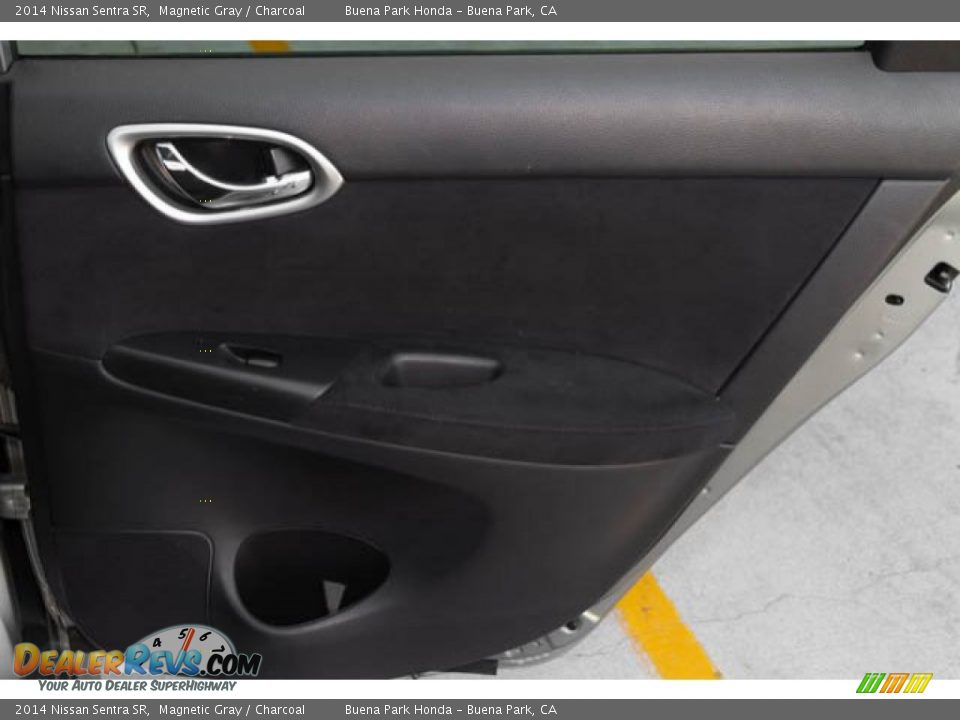 2014 Nissan Sentra SR Magnetic Gray / Charcoal Photo #24