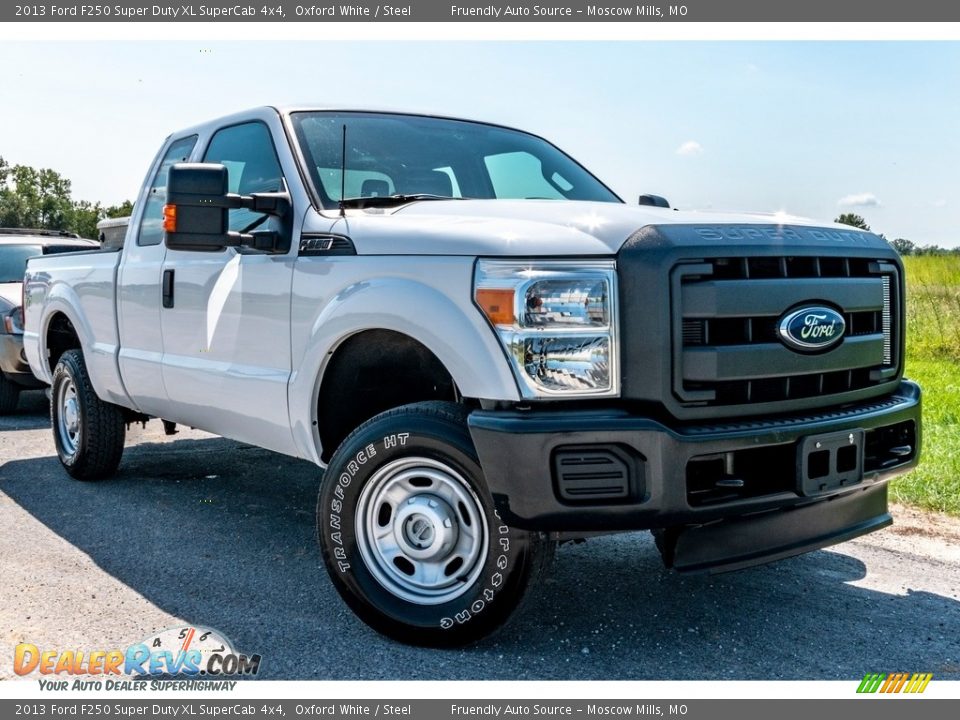 2013 Ford F250 Super Duty XL SuperCab 4x4 Oxford White / Steel Photo #1