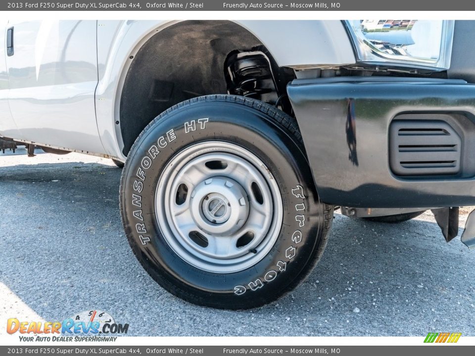 2013 Ford F250 Super Duty XL SuperCab 4x4 Oxford White / Steel Photo #2