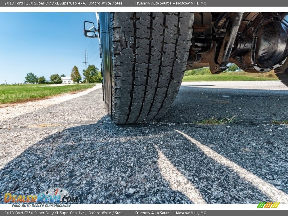 2013 Ford F250 Super Duty XL SuperCab 4x4 Oxford White / Steel Photo #15