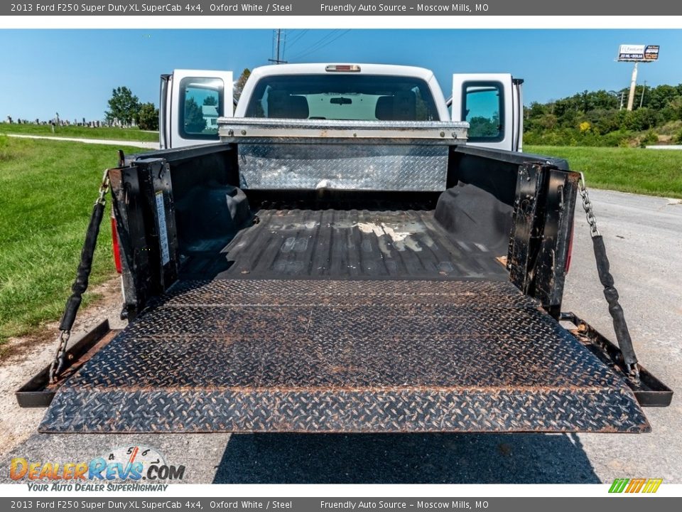 2013 Ford F250 Super Duty XL SuperCab 4x4 Oxford White / Steel Photo #19