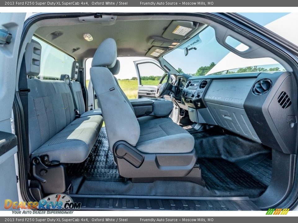 2013 Ford F250 Super Duty XL SuperCab 4x4 Oxford White / Steel Photo #29