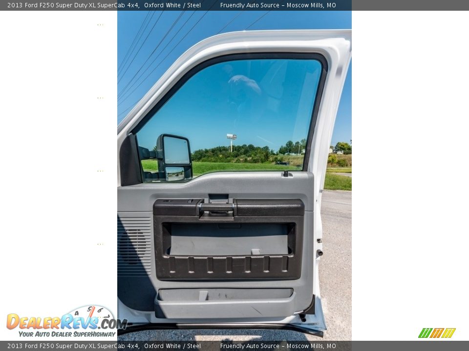 2013 Ford F250 Super Duty XL SuperCab 4x4 Oxford White / Steel Photo #32