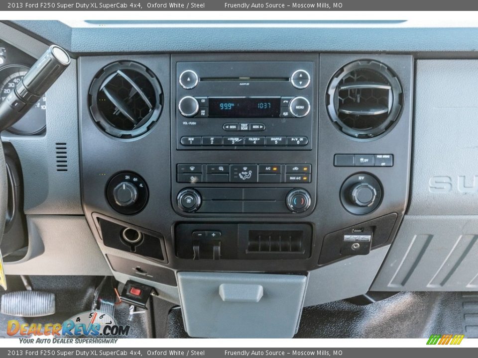 2013 Ford F250 Super Duty XL SuperCab 4x4 Oxford White / Steel Photo #35