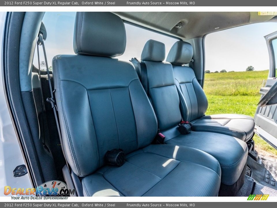 2012 Ford F250 Super Duty XL Regular Cab Oxford White / Steel Photo #26