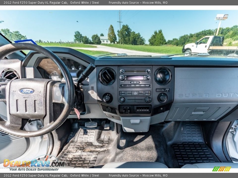 2012 Ford F250 Super Duty XL Regular Cab Oxford White / Steel Photo #27