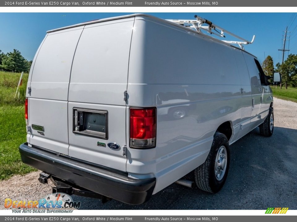 2014 Ford E-Series Van E250 Cargo Van Oxford White / Medium Flint Photo #4