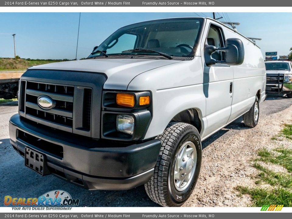 2014 Ford E-Series Van E250 Cargo Van Oxford White / Medium Flint Photo #8