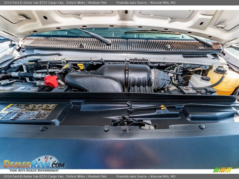 2014 Ford E-Series Van E250 Cargo Van Oxford White / Medium Flint Photo #17