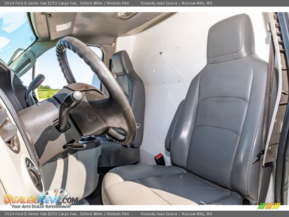 2014 Ford E-Series Van E250 Cargo Van Oxford White / Medium Flint Photo #19