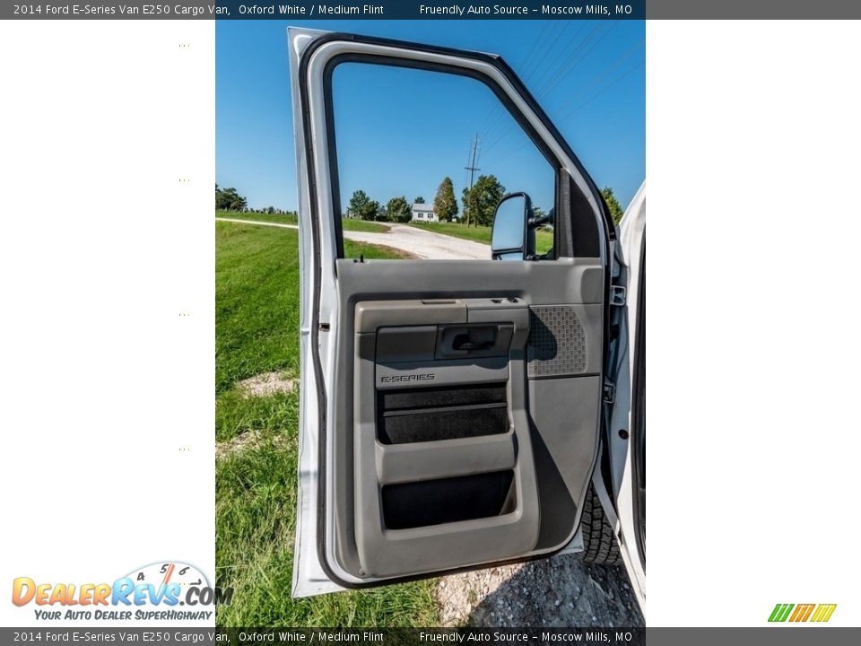 2014 Ford E-Series Van E250 Cargo Van Oxford White / Medium Flint Photo #22