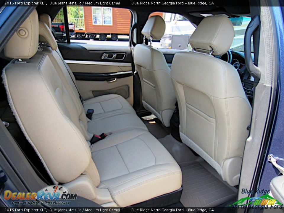 2016 Ford Explorer XLT Blue Jeans Metallic / Medium Light Camel Photo #31
