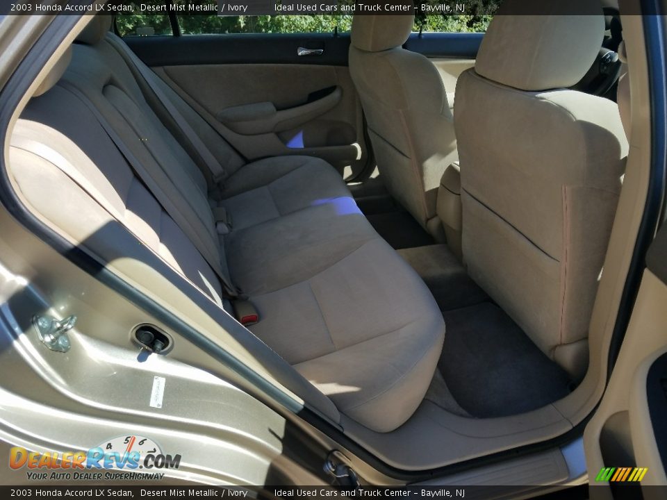 2003 Honda Accord LX Sedan Desert Mist Metallic / Ivory Photo #11