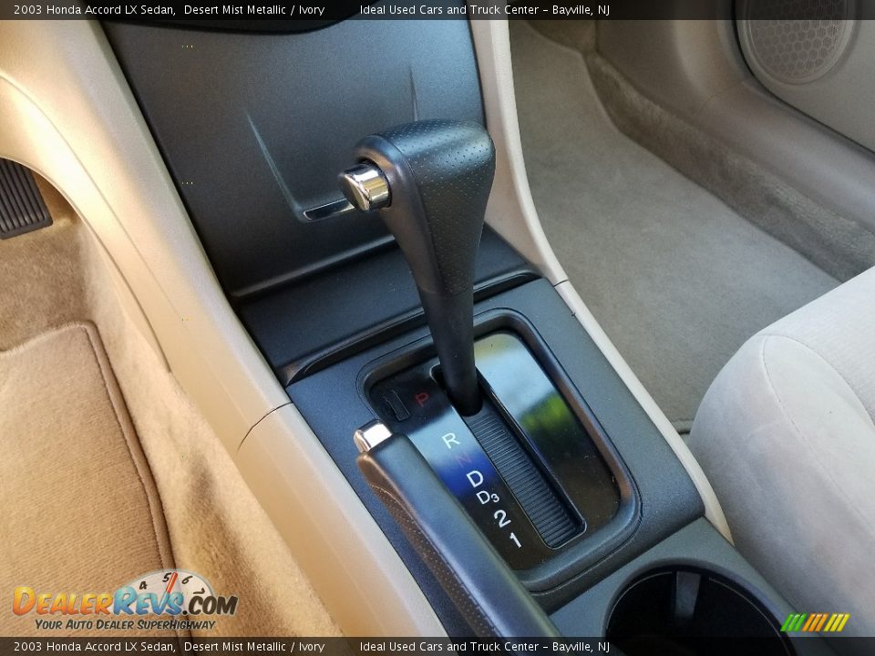 2003 Honda Accord LX Sedan Desert Mist Metallic / Ivory Photo #19