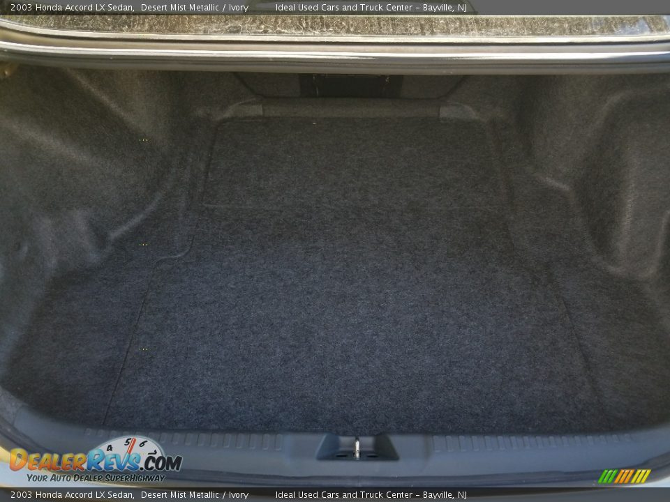 2003 Honda Accord LX Sedan Desert Mist Metallic / Ivory Photo #21