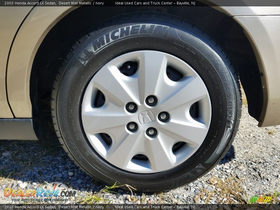 2003 Honda Accord LX Sedan Desert Mist Metallic / Ivory Photo #23