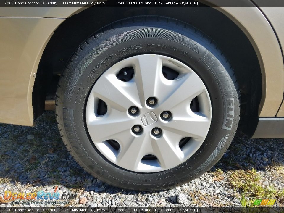 2003 Honda Accord LX Sedan Desert Mist Metallic / Ivory Photo #26