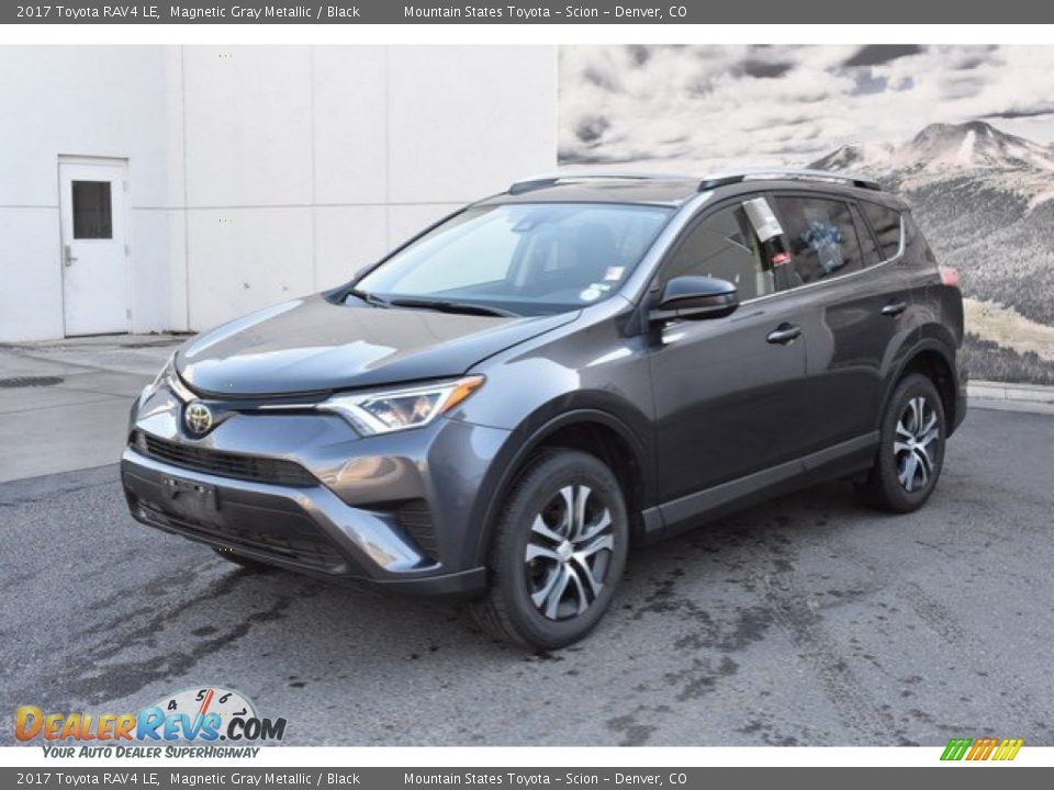 2017 Toyota RAV4 LE Magnetic Gray Metallic / Black Photo #2
