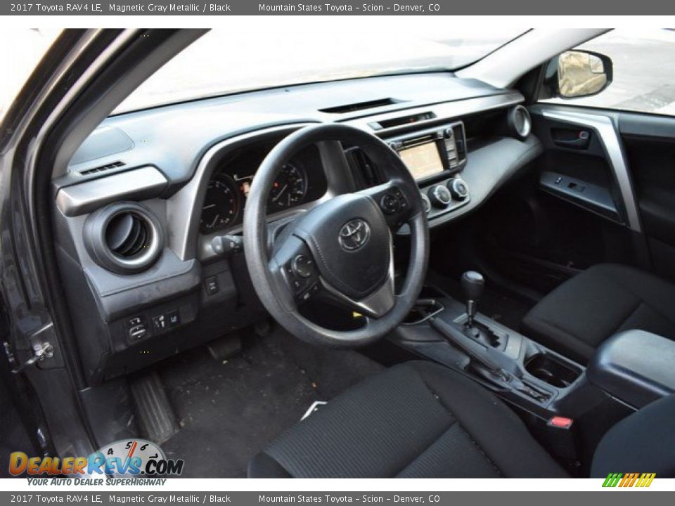 2017 Toyota RAV4 LE Magnetic Gray Metallic / Black Photo #10