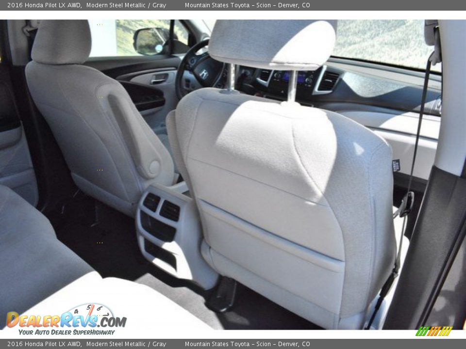 2016 Honda Pilot LX AWD Modern Steel Metallic / Gray Photo #20