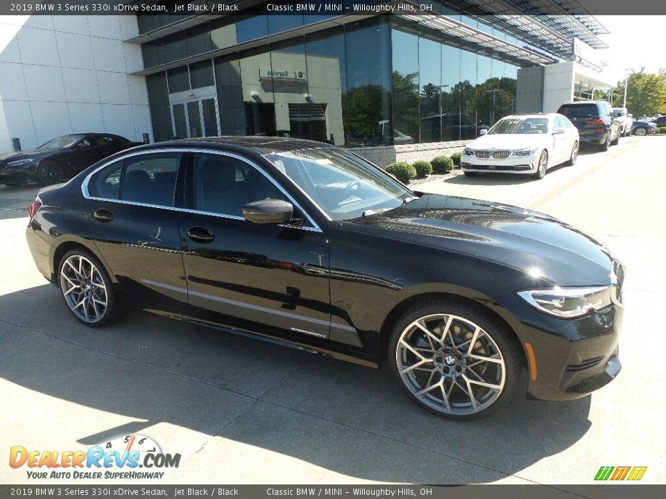 2019 BMW 3 Series 330i xDrive Sedan Jet Black / Black Photo #1