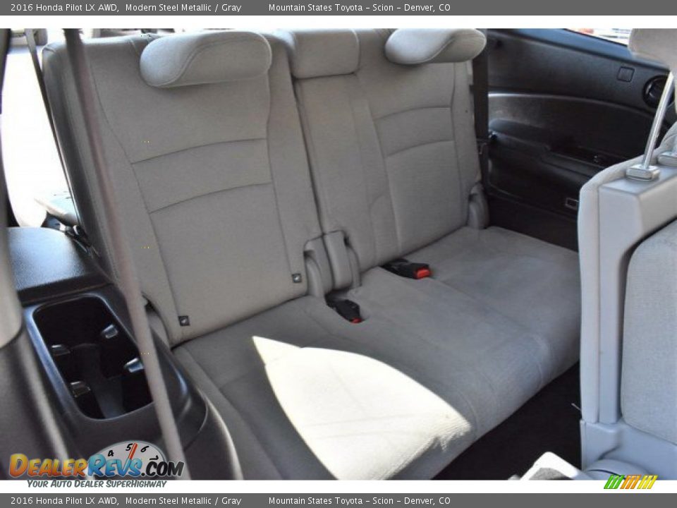 2016 Honda Pilot LX AWD Modern Steel Metallic / Gray Photo #23