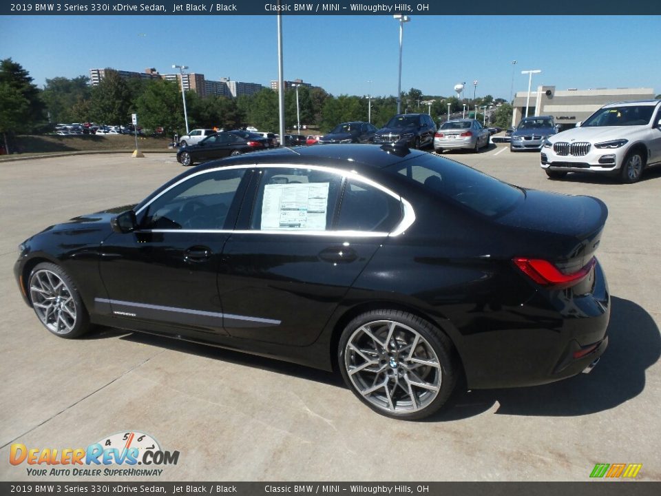 2019 BMW 3 Series 330i xDrive Sedan Jet Black / Black Photo #5