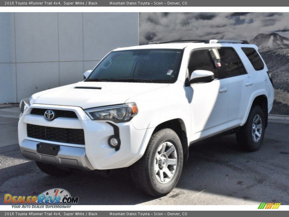 2016 Toyota 4Runner Trail 4x4 Super White / Black Photo #2
