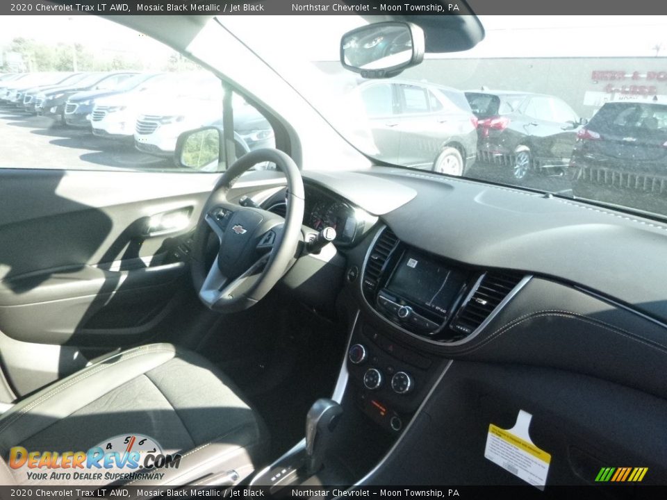 2020 Chevrolet Trax LT AWD Mosaic Black Metallic / Jet Black Photo #11