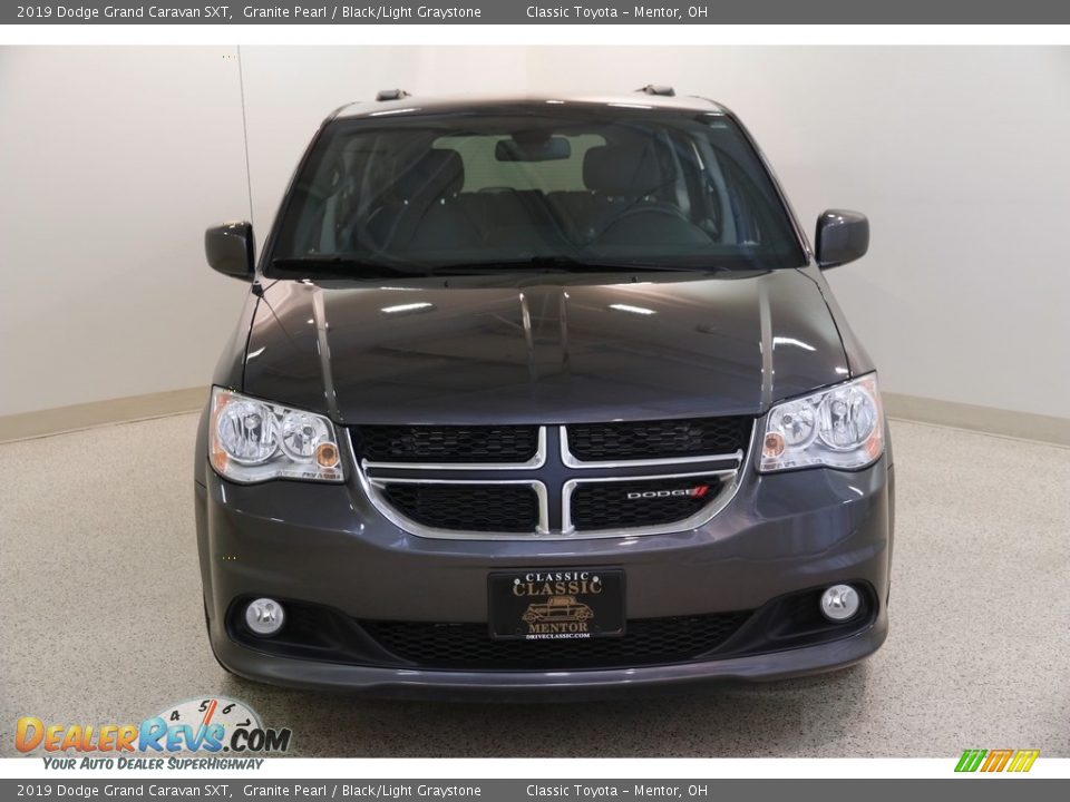 2019 Dodge Grand Caravan SXT Granite Pearl / Black/Light Graystone Photo #2