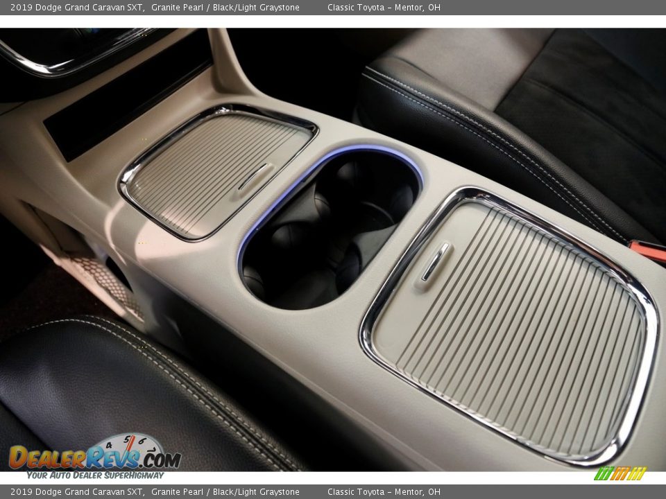 2019 Dodge Grand Caravan SXT Granite Pearl / Black/Light Graystone Photo #14